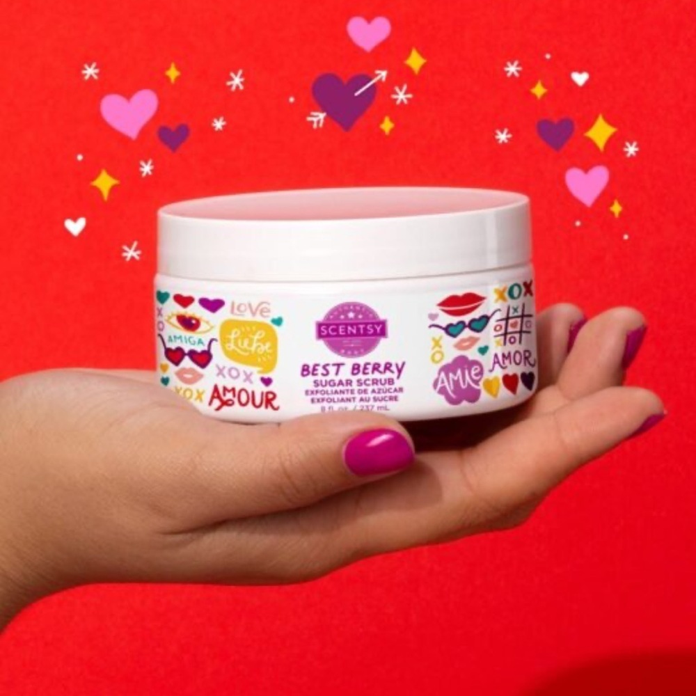 NWT Scentsy Best Berry Sugar Scrub with Colorful Design Size 8FL OZ